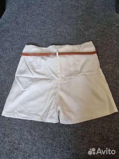 Шорты женские белые размер M