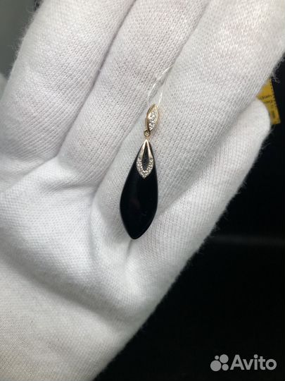 Золотая подвеска 585