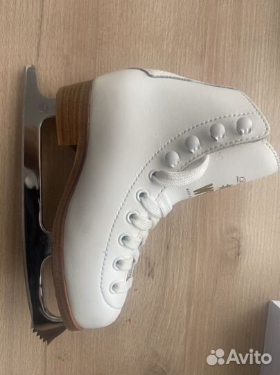 Коньки для фигурного катания Wifa 28 LL