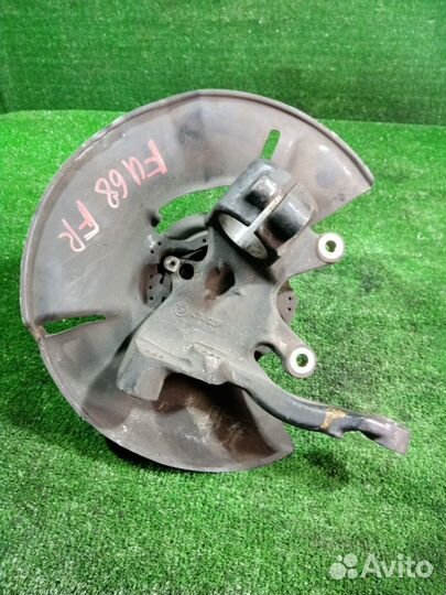 Кулак поворотный передний правый Bmw 7 E38 M62