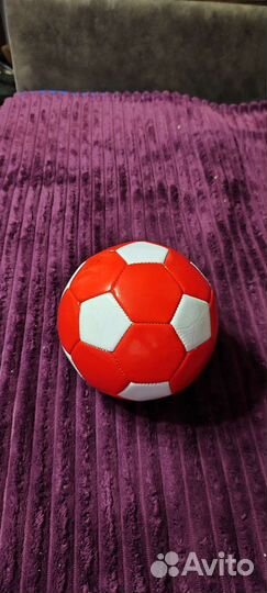 Футбольный мяч новый