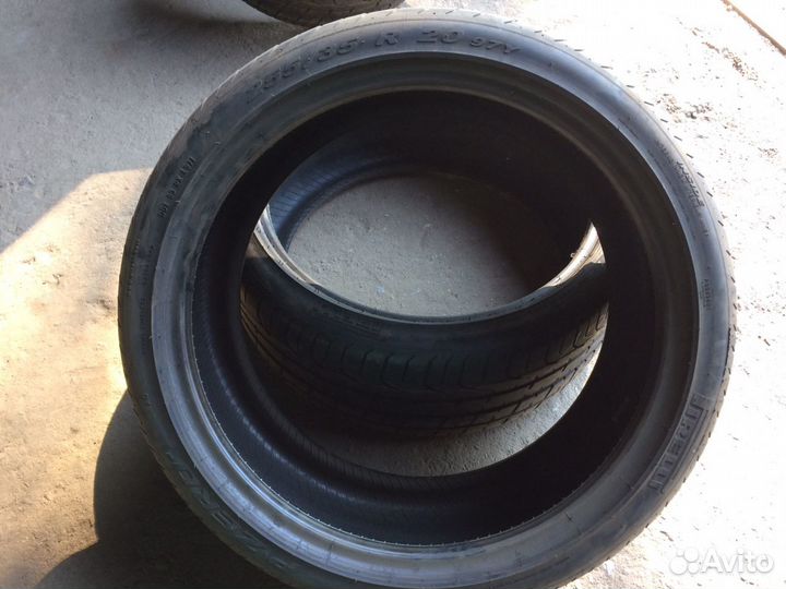 Pirelli P Zero Rosso 255/35 R20