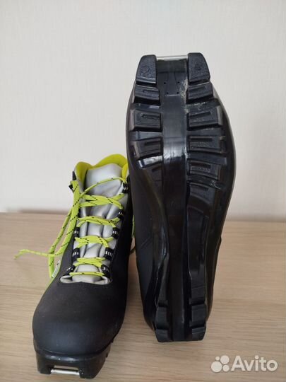 Лыжные ботинки классические 43 размер