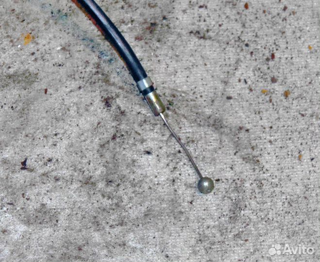 Трос капота VW Golf 3