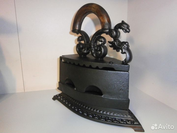 Старинные, угольные утюги. Не Ржавые. сп