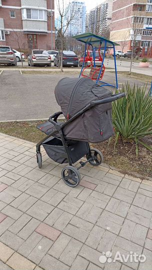 Коляска 2 в 1 прогулочная со спальным местом
