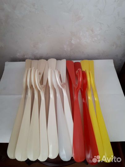 Вешалки плечики пластмассовые СССР