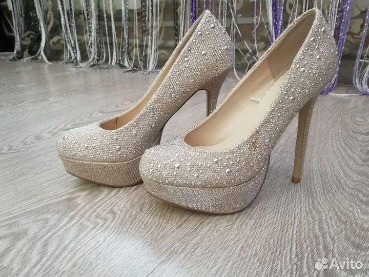 Туфли женские праздничные