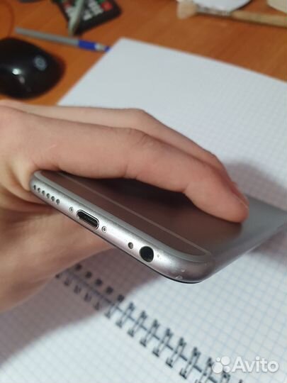 iPhone 6S, 64 ГБ