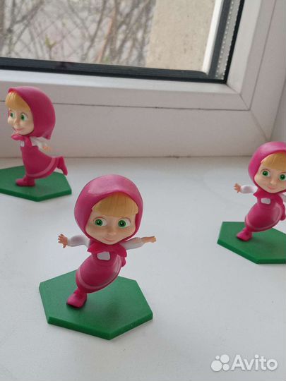 Игрушка Маша Медведь