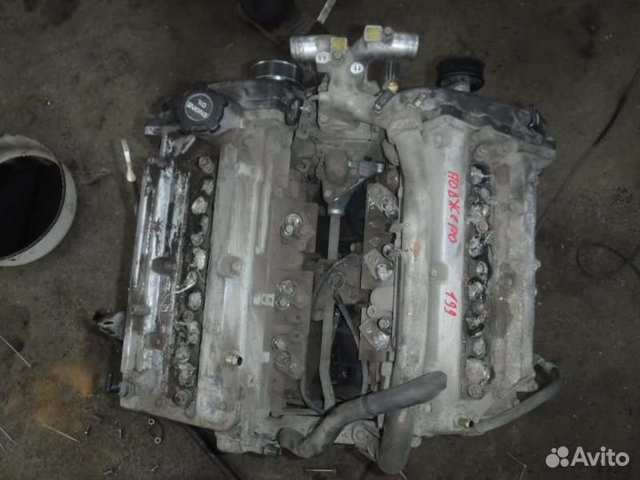 Двигатель Mitsubishi Pajero 3 6G74 2001