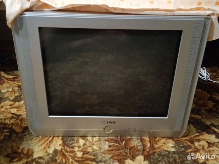 Телевизор samsung