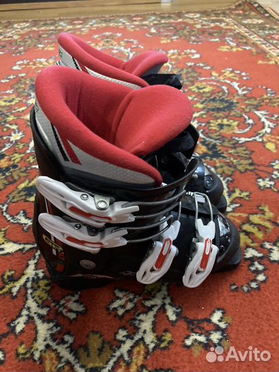 Горнолыжные ботинки nordica, палки leki