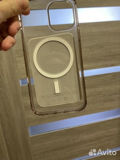 Портативная зарядка на iPhone