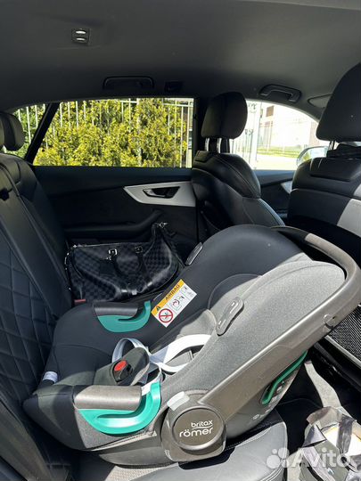 Детское автомобильное кресло britax romer 0+