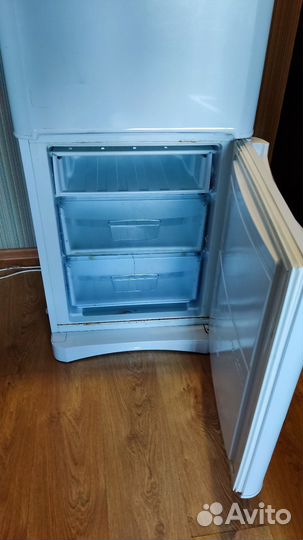Холодильник на запчасти