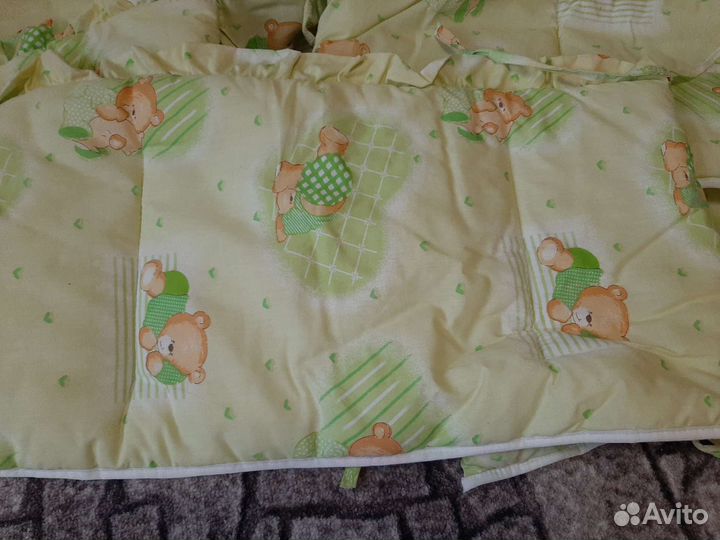 Бортики в кроватку