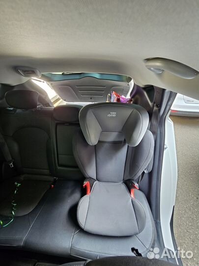 Детское кресло Britax Romer kidfix 15-36 кг