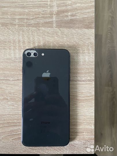 iPhone 8 Plus, 64 ГБ