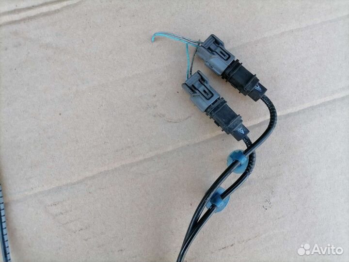 Задний правый датчик ABS Honda civic 4d
