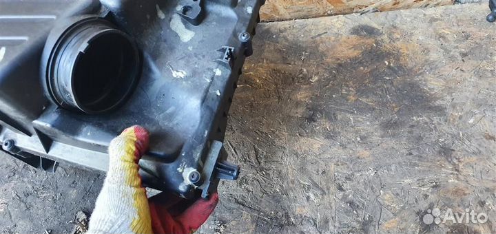 Корпус воздушного фильтра Opel Insignia 2008-2017