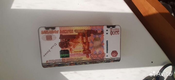 Шкатулка для денег