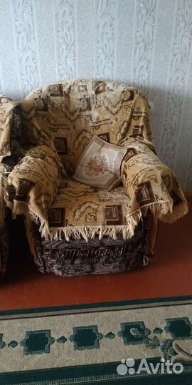 Диван и 2 кресла бу