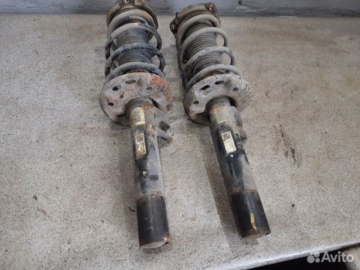 Стойка передняя в сборе для Volkswagen Golf 6