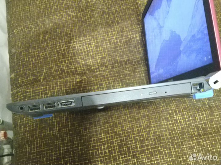 Ноутбук toshiba r850