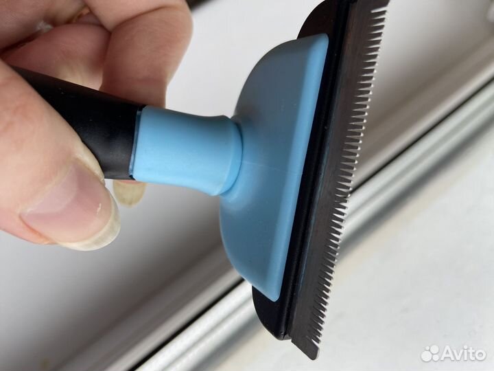 Расческа-дешеддер для животных