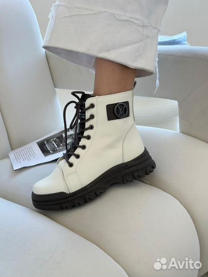 Ботинки женские