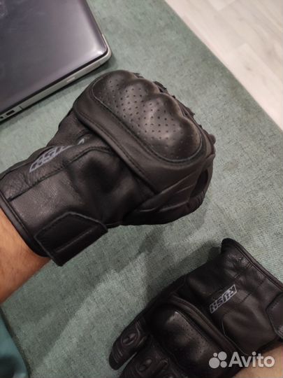 Мотоциклетные перчатки