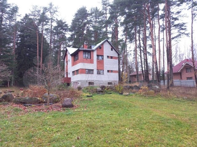 Дом 122,4 м² на участке 17,5 сот.