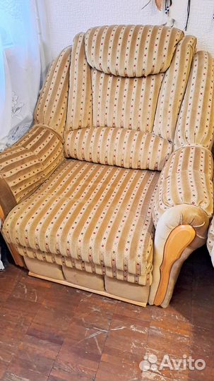 Диван и 2 кресла бу