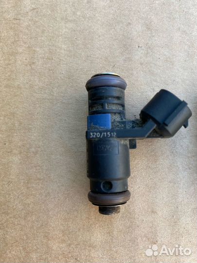 Форсунка топливная Volkswagen Polo 5 CWV 1.6
