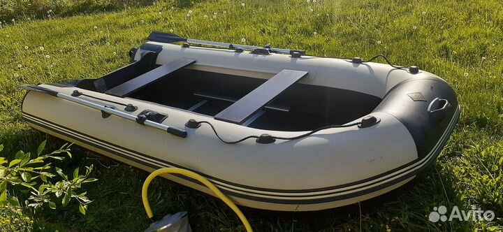 Лодка пвх Ривьера 3200