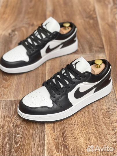 Кроссовки Nike Air Jordan 1