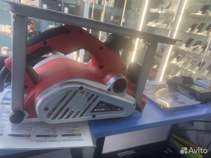 Рубанок Brait Bep110/1300S