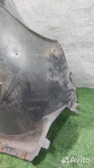 Подкрылок передний левый Mercedes Benz E-class W2