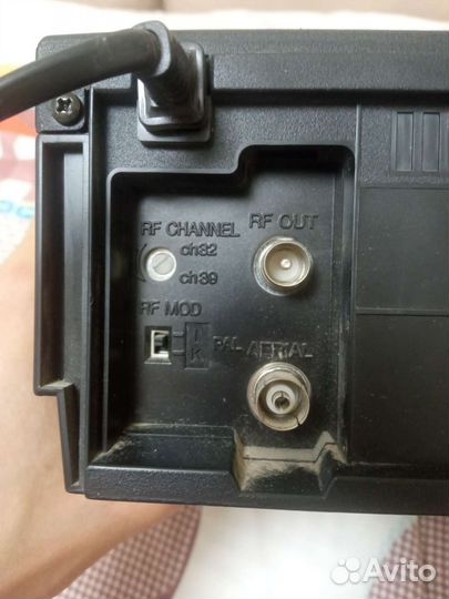 Видеомагнитофон кассетный Funai