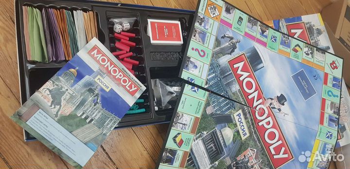 Настольные игры Monopoly Россия и Monopoly Junior