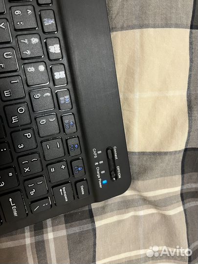 Беспроводная bluetooth клавиатура легкая