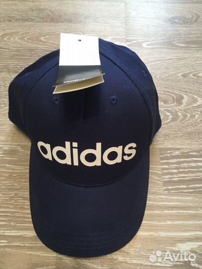 Новая кепка Адидас, оригинал р 58