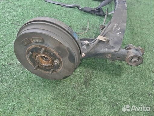 Балка toyota noah AZR65 1AZ-FSE