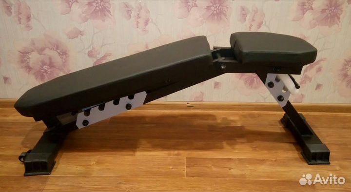 Мощная силовая скамья для жима