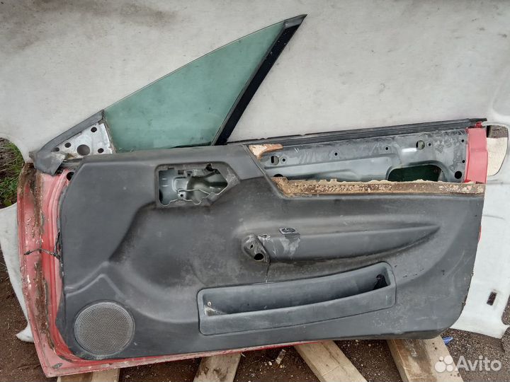 Дверь левая правая багажника Opel Calibra