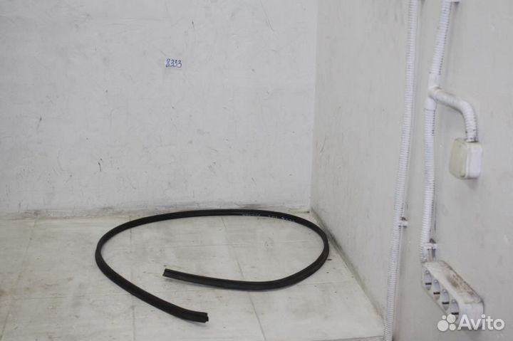 Уплотнитель по крыше правый Peugeot-Citroen 206