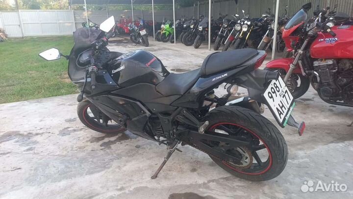 Kawasaki Ninja 250 в хорошем состоянии