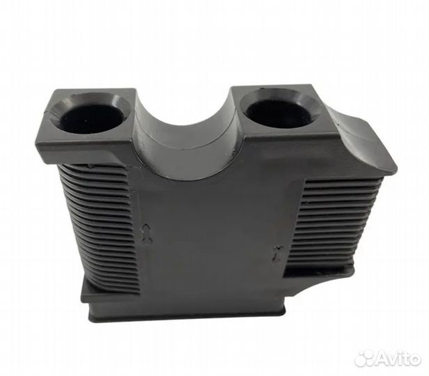 Держатель кранца на леер для катера яхты