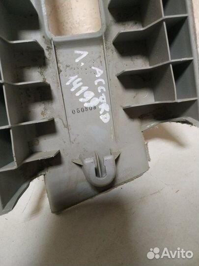 Обшивка стойки левая Honda Accord 7 2003-2008